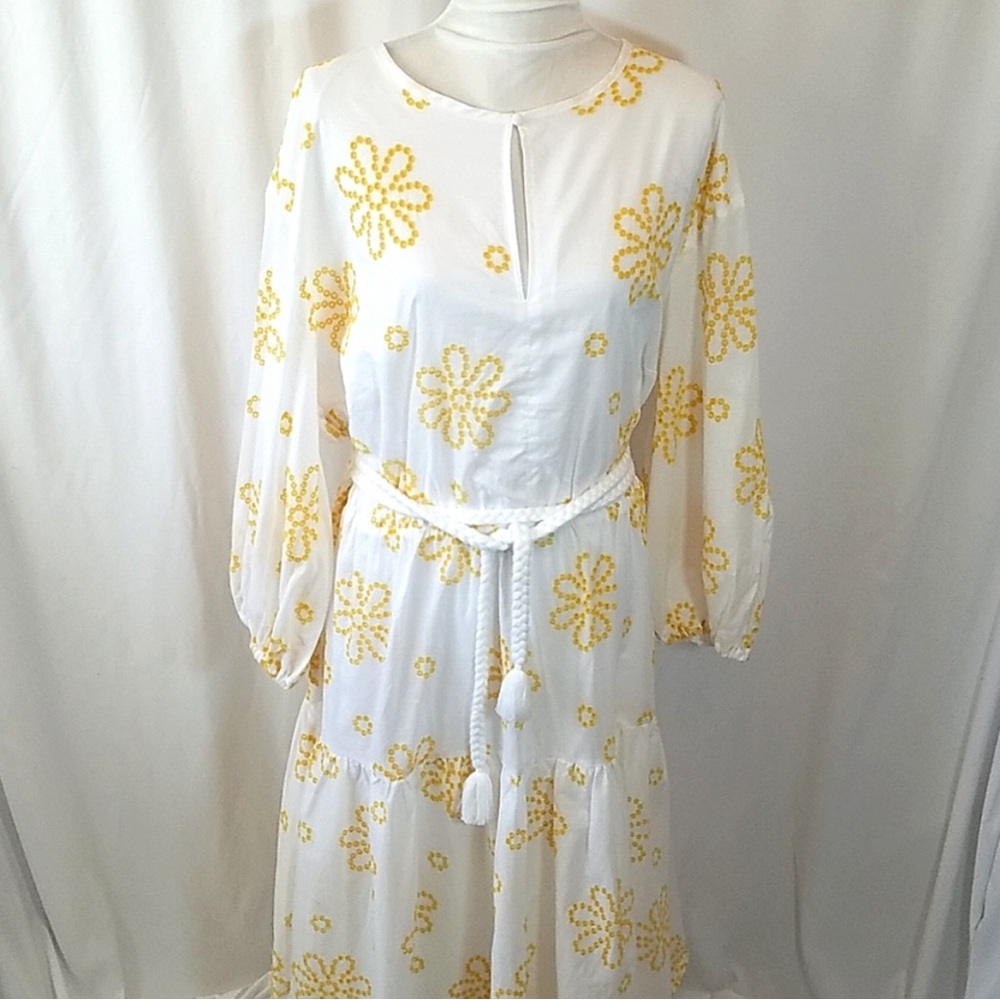 Alexis Women's Tiered Plus Size Yellow and White Floral Dress  Size 3X
